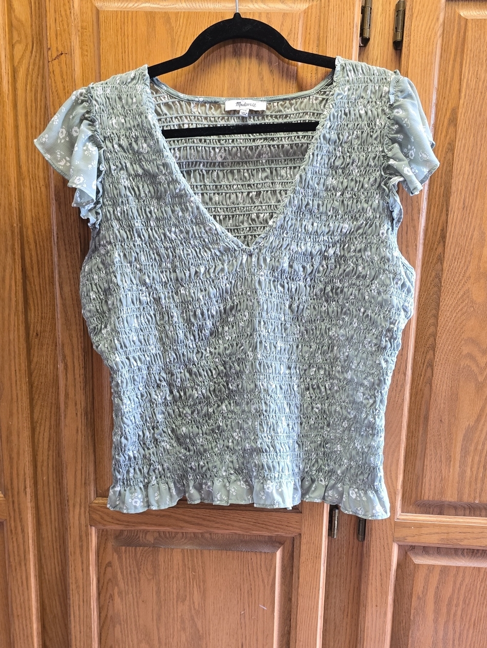 Madewell Lucie Floral V-Neck Smocked Top
14w